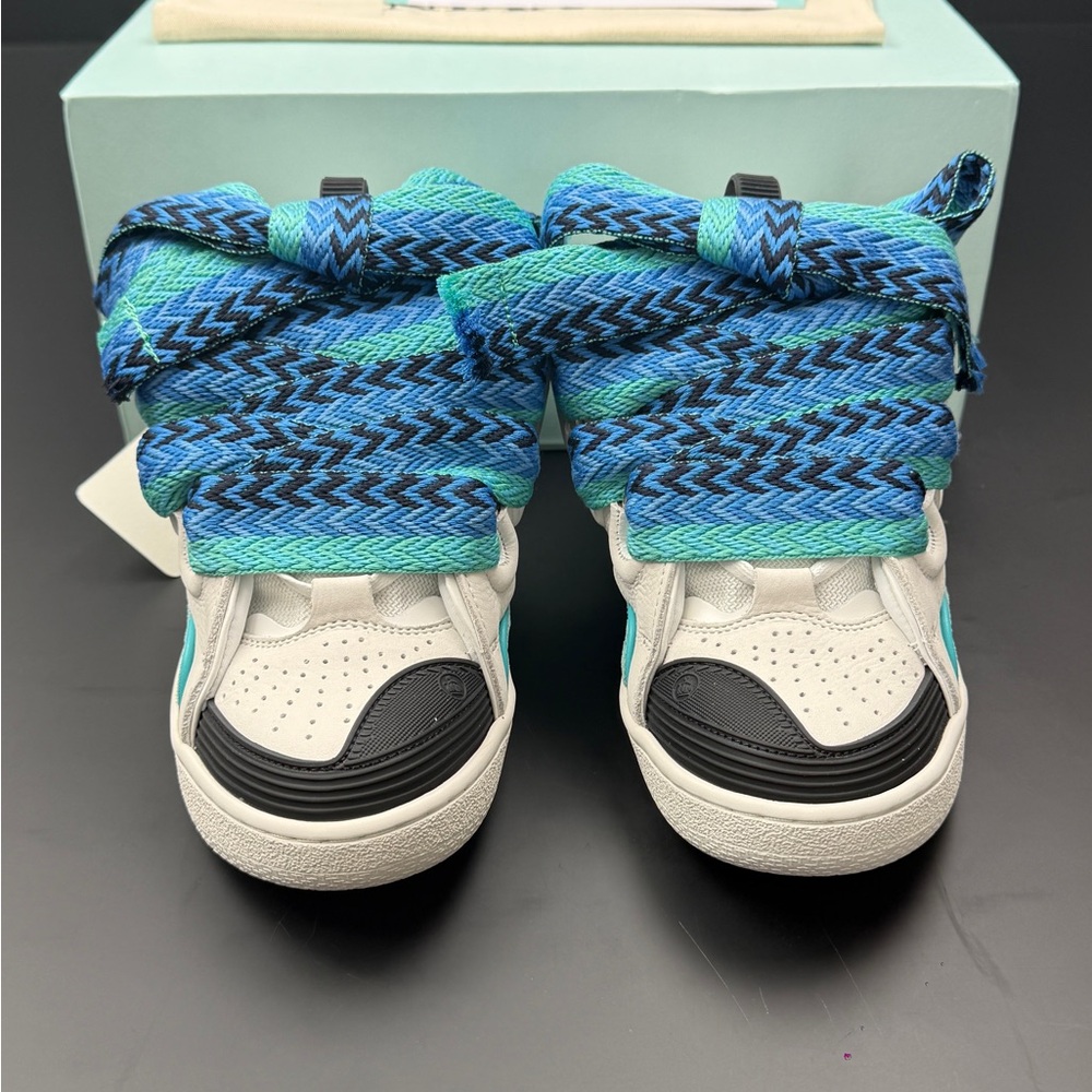 Women’s Low-Top Sneakers with Blue & Teal Braided Laces